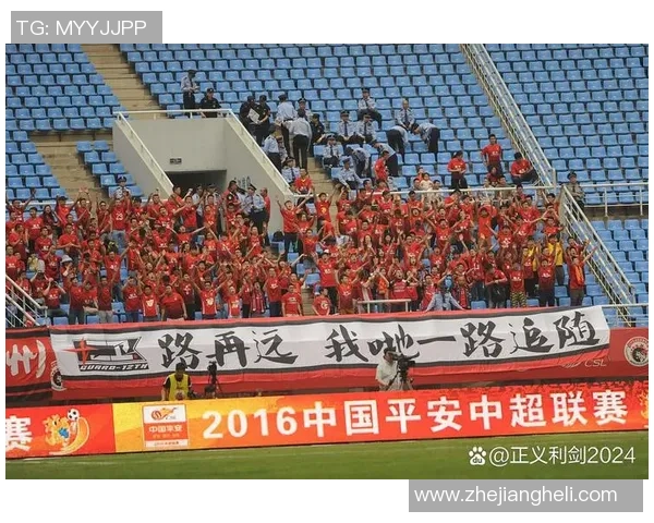 国足客场挑战乌兹别克全力争胜展现团队实力与拼搏精神